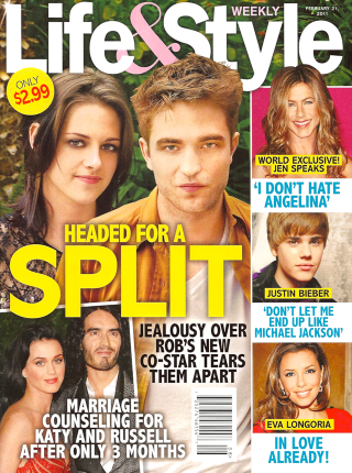 Illustration for article titled This Week In Tabloids: ScarJo & Sean Penn Spotted In Romantic Embrace